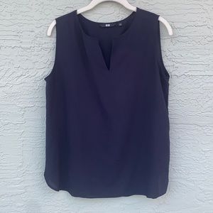 Uniqlo Sz M Navy blue V neck sleeveless top